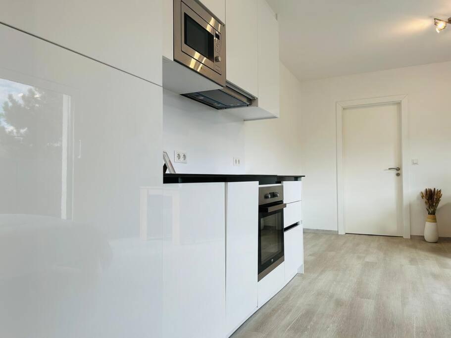 Sunny Modern With Balcony - Free Parking * Viena
